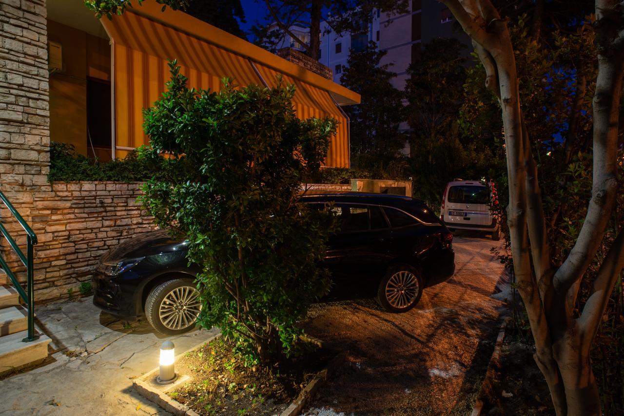 Villa Domus Salento Suites & Rooms Con Parcheggio Privato In Loco Lecce Exterior foto