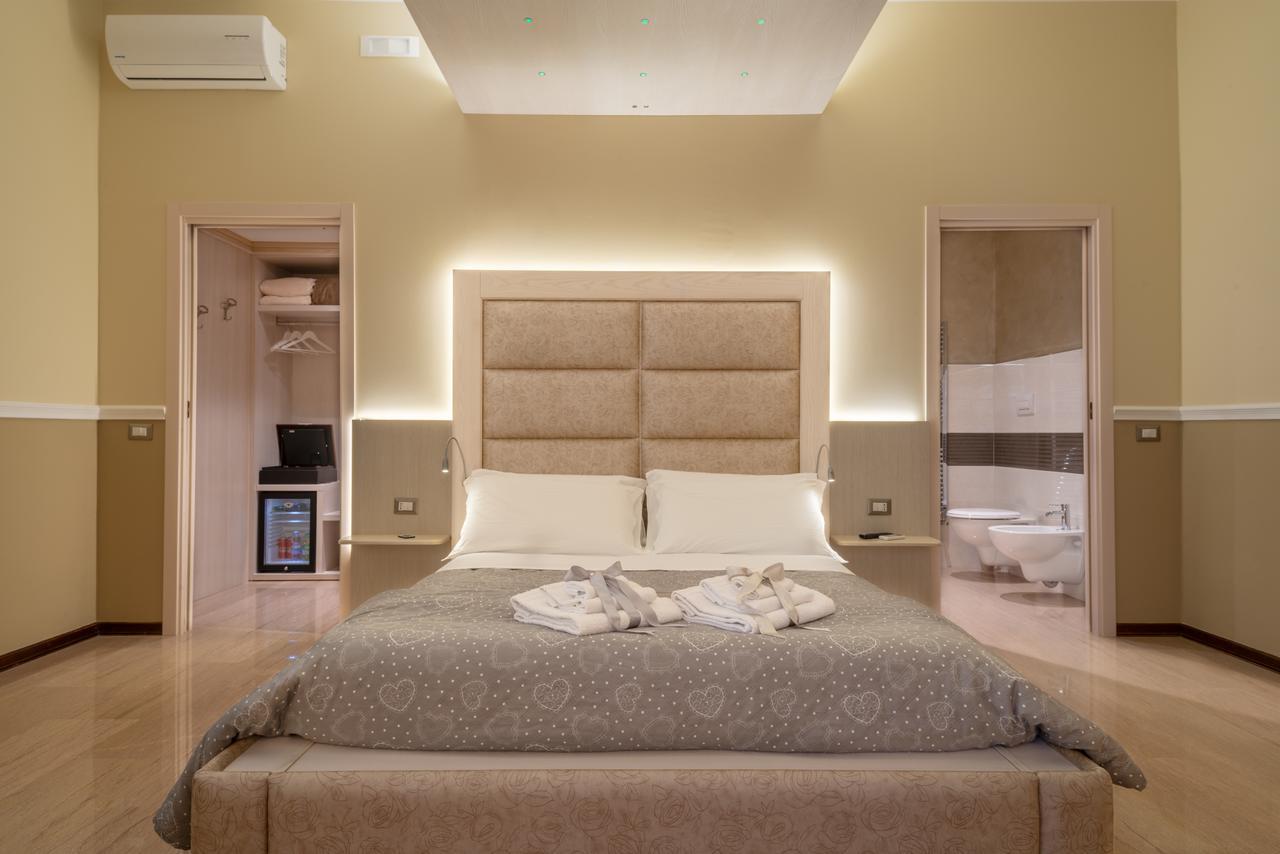 Villa Domus Salento Suites & Rooms Con Parcheggio Privato In Loco Lecce Exterior foto