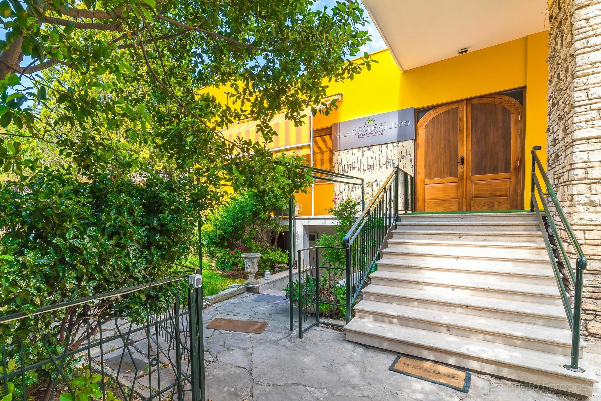Villa Domus Salento Suites & Rooms Con Parcheggio Privato In Loco Lecce Exterior foto